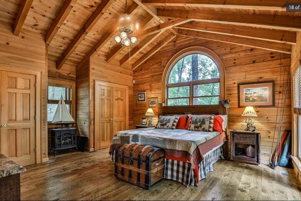 Blue Ridge Bliss- Spacious Cabin, Pets, Hot Tub! Exterior photo